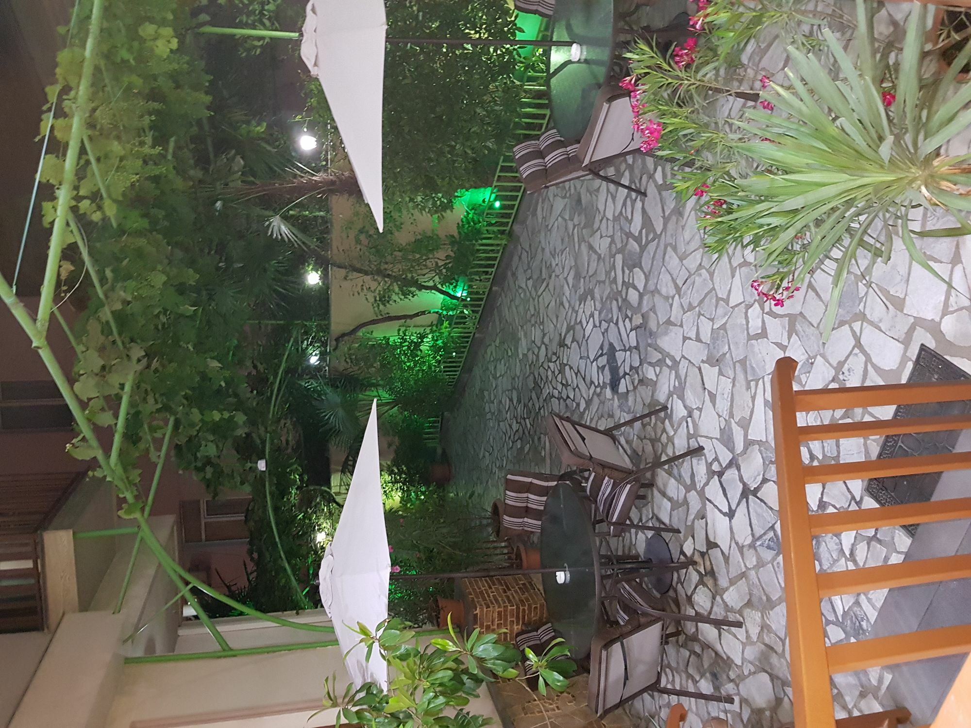 Danisimo Hotel Tbilisi Zewnętrze zdjęcie