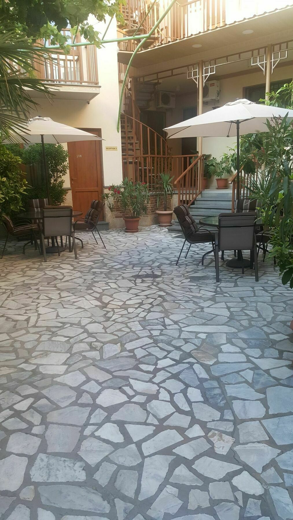 Danisimo Hotel Tbilisi Zewnętrze zdjęcie